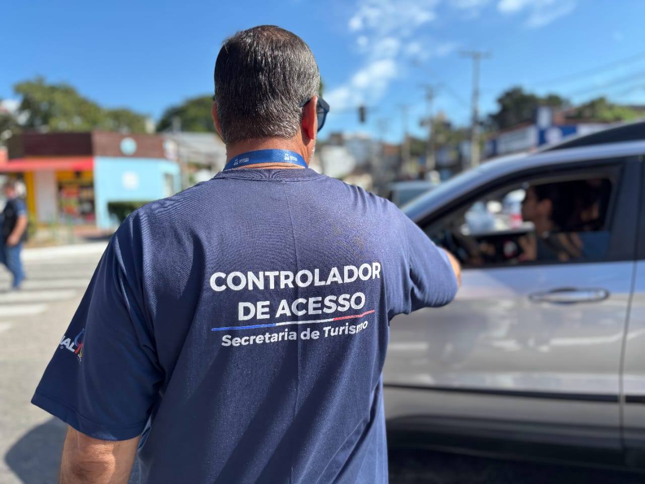 Arraial do Cabo realiza fiscalização em veículos de transporte turístico 