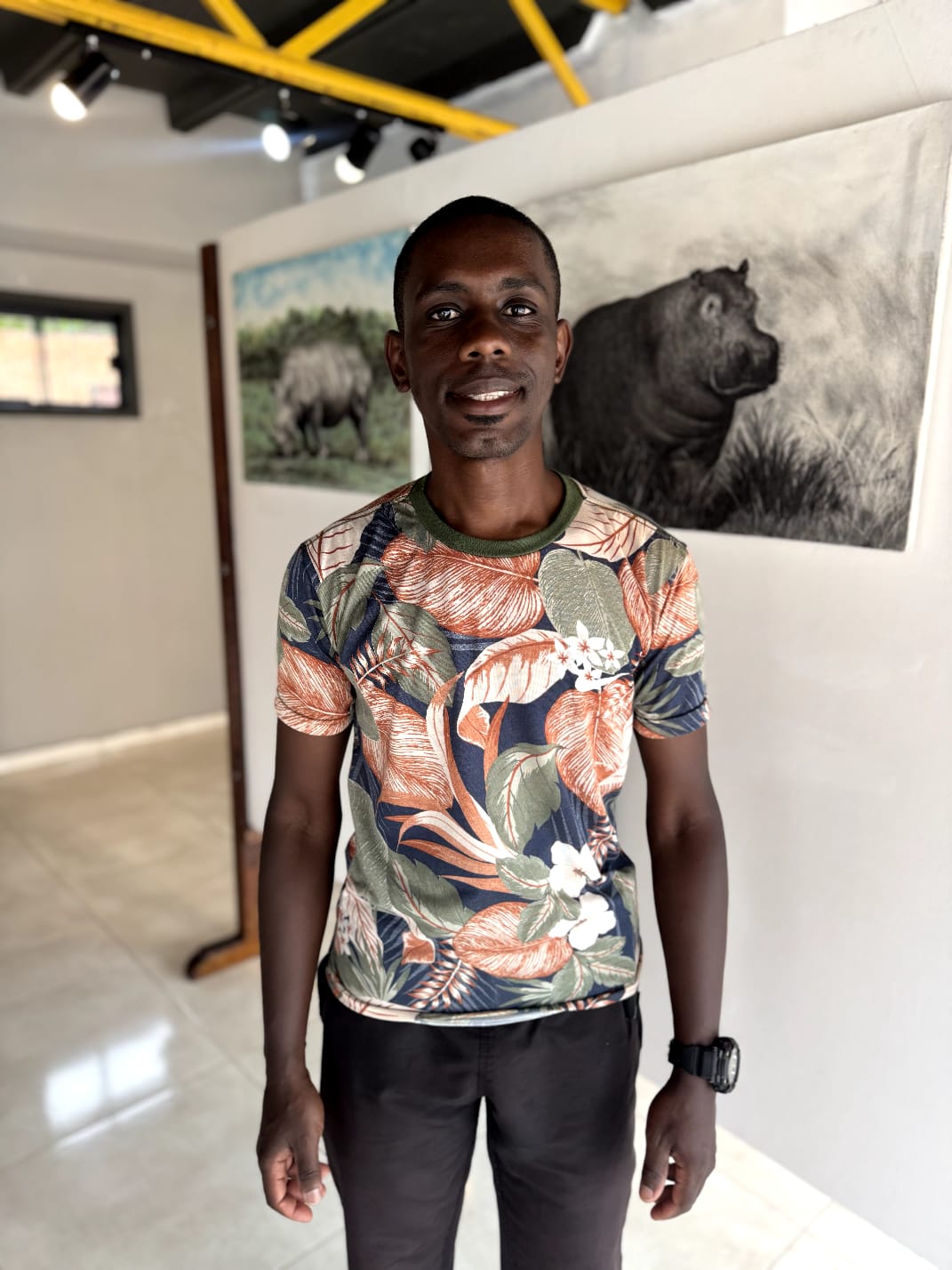 Casa de Vidro recebe exposição de Franciscone Araújo em celebração ao Novembro Negro