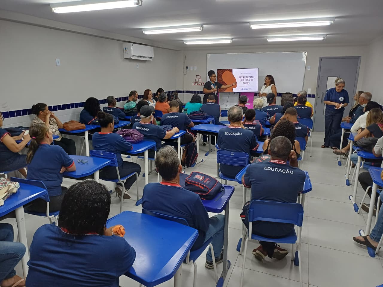 Arraial do Cabo abre período de renovação e novas matrículas para a Educação de Jovens e Adultos
