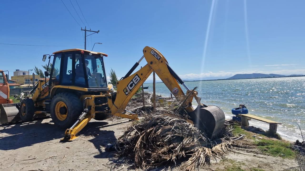 Fiscalização libera área ocupada irregularmente na Laguna de Araruama